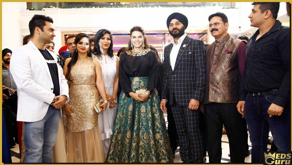 ashu kohli, amit jidani, neha dhupia at LA Mansion Banquet